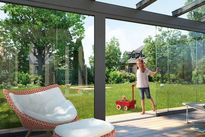 Mit flexiblen Verglasungen kann man die Terrasse witterungsunabhängig nutzen