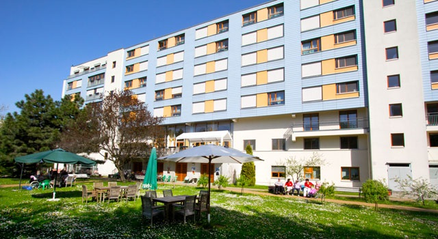 Seniorenheim Schleusinger Straße