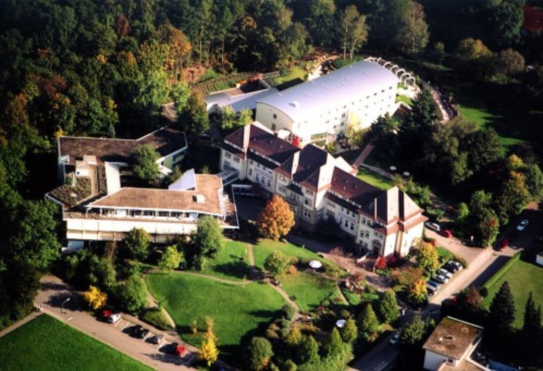 August-Kayser-Stiftung Alten- und Altenpflegeheim