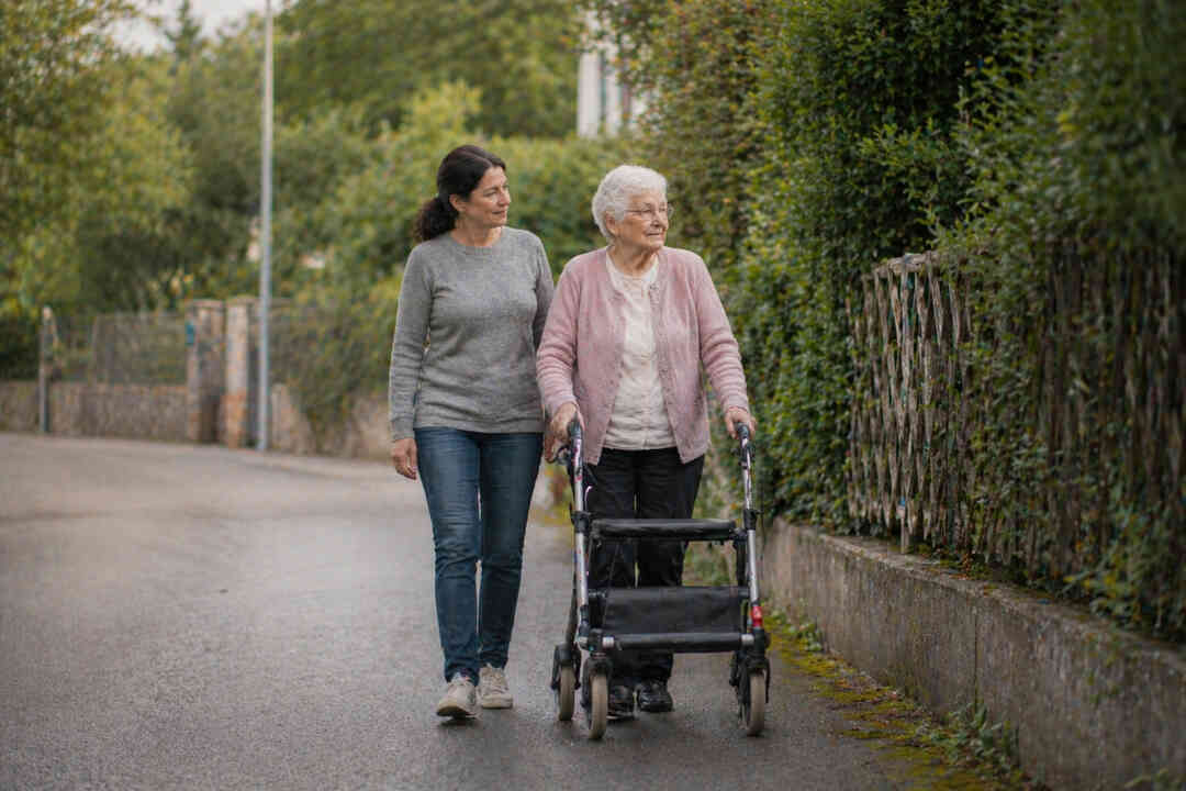 Pflegeservice Daheim - 24h Betreuung im eigenen Zuhause