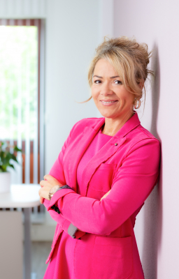 Geschäftsführung und Pflegedienstleitung: Alexandra Altkuckatz