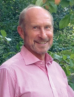 Einrichtungsleitung: Hermann J. Packbier