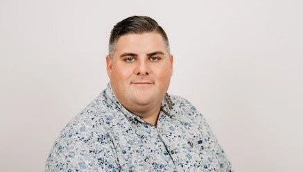 stlv. Geschäftsführung: Tim Stecken